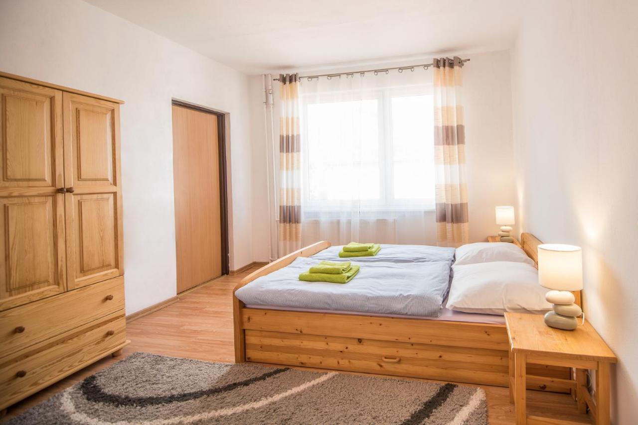 Hybadlo Motel Liptovsky Hradok Bagian luar foto